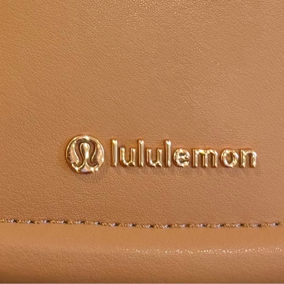 NWT Lululemon Cactus "Leather" Mini Bag In Chestnut Brown/Gold - Picture 4 of 9